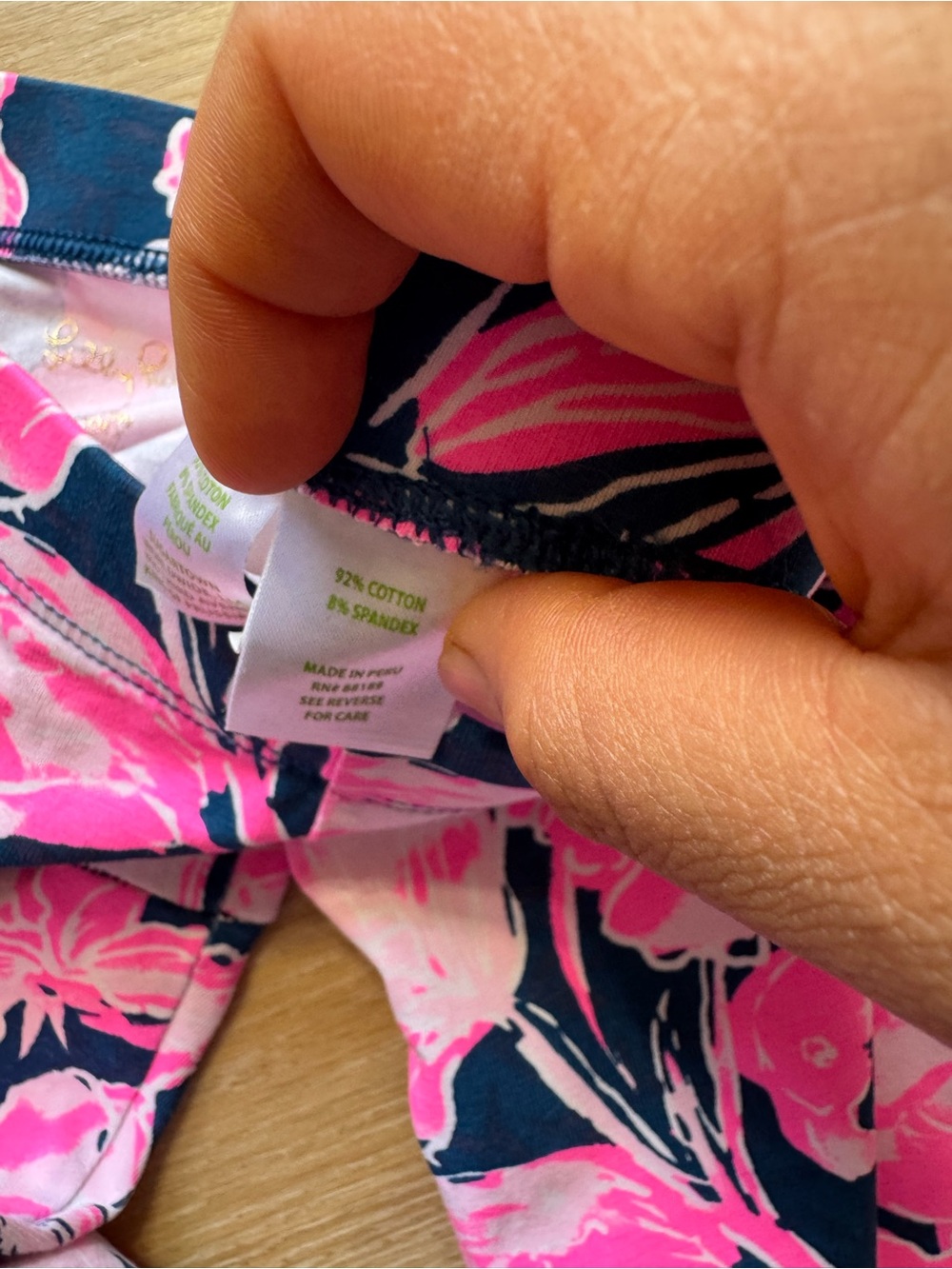 Lilly Pulitzer Navy & Hot Pink Floral Flamingo Leggings - Picture 4 of 6